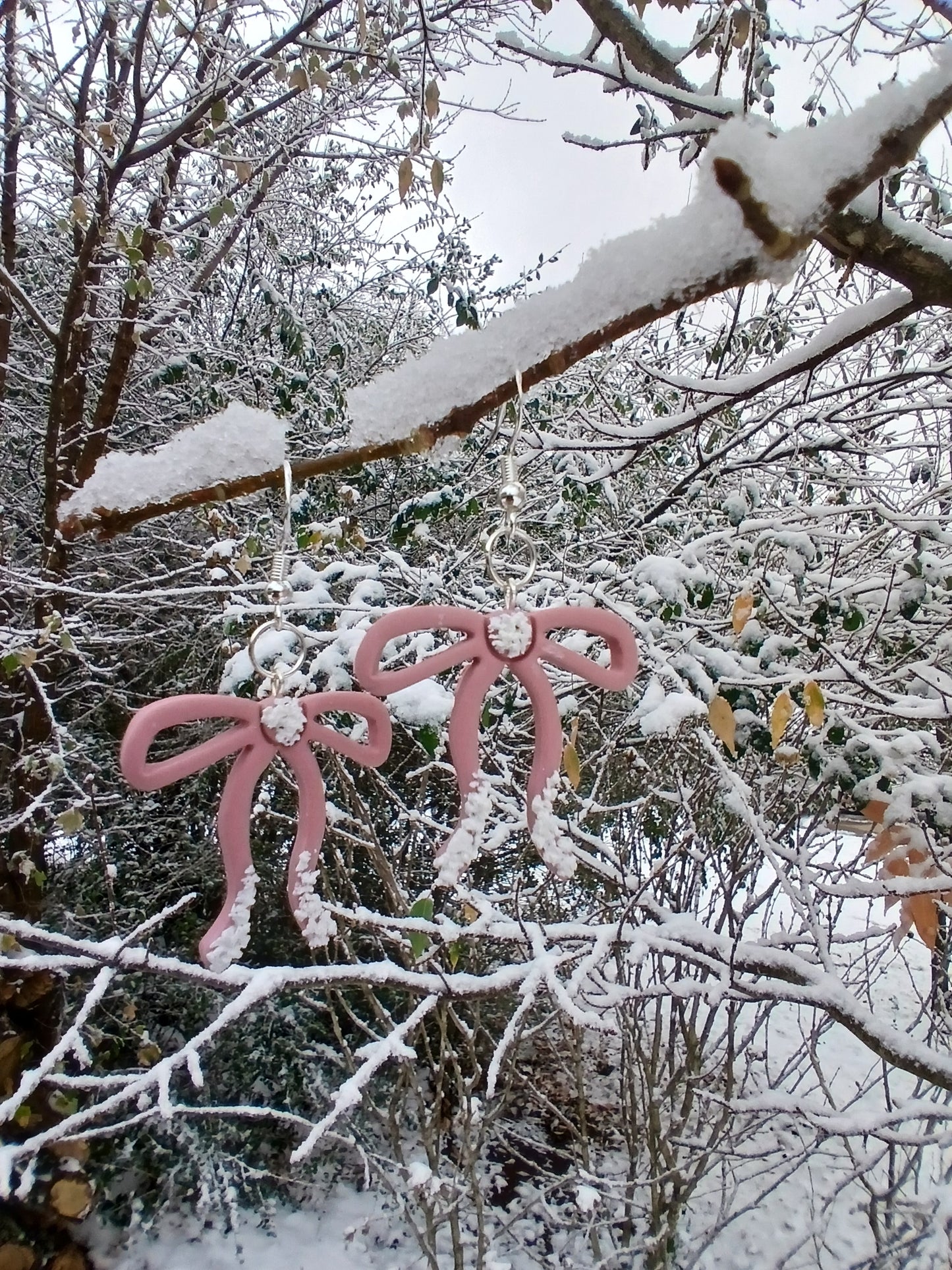 Snowkissed Bows