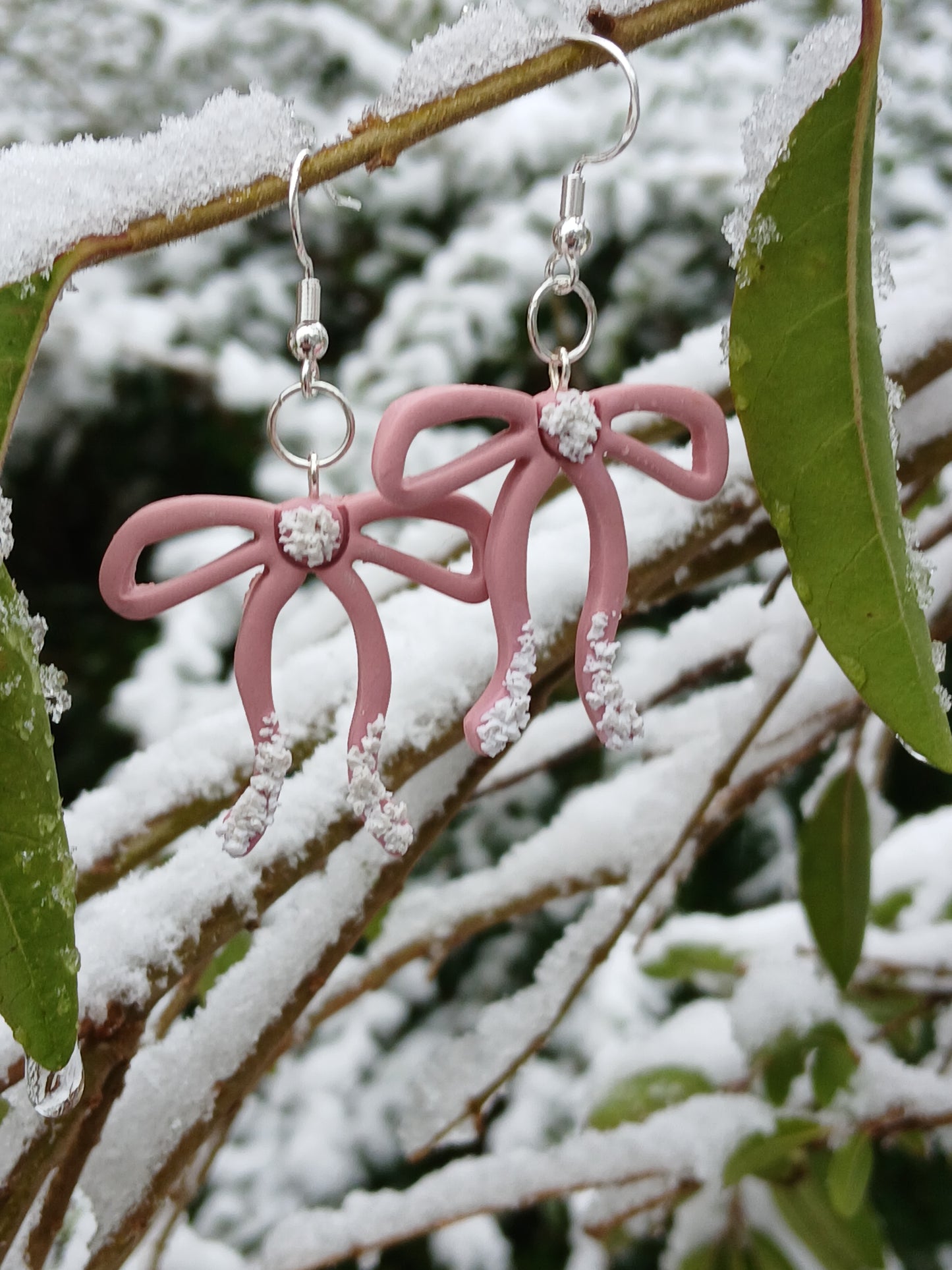 Snowkissed Bows