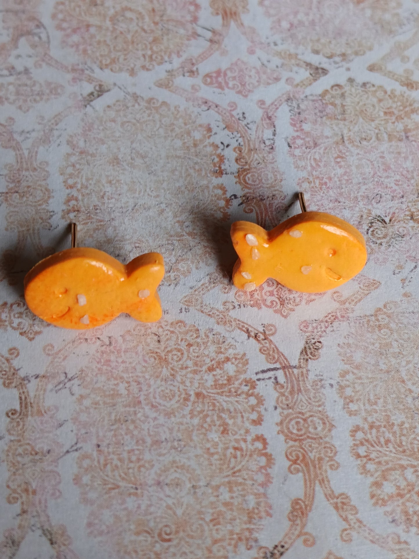 Cheddar Chums Studs